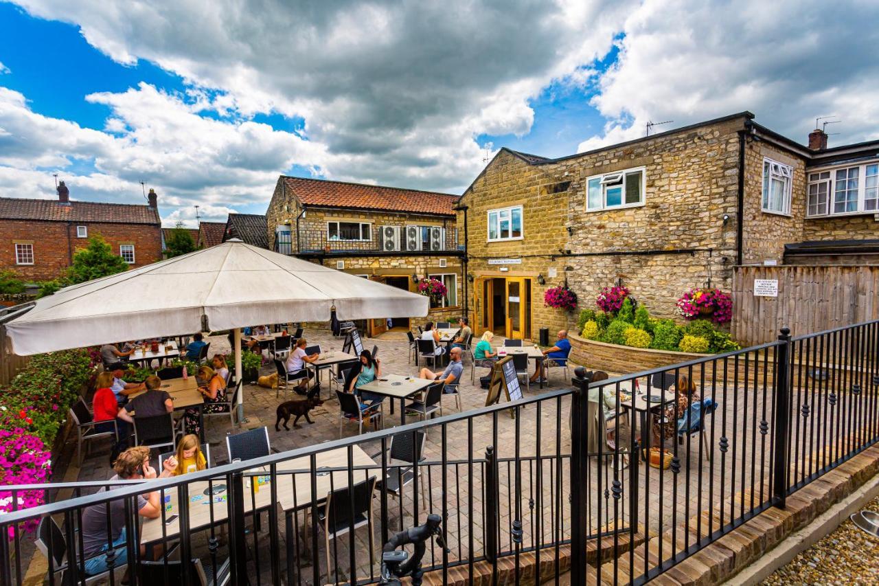 The Feathers Hotel, Helmsley, North Yorkshire Bagian luar foto