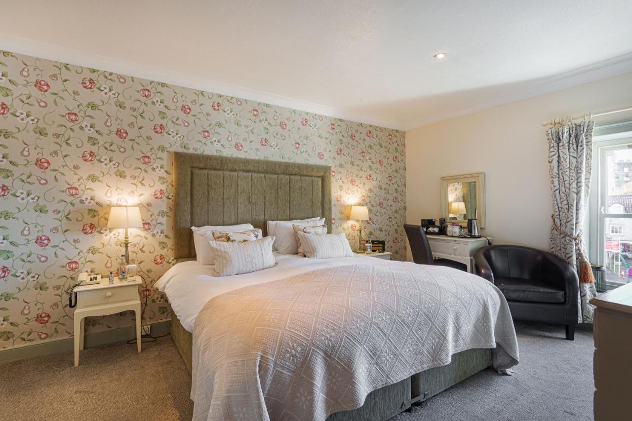 The Feathers Hotel, Helmsley, North Yorkshire Bagian luar foto