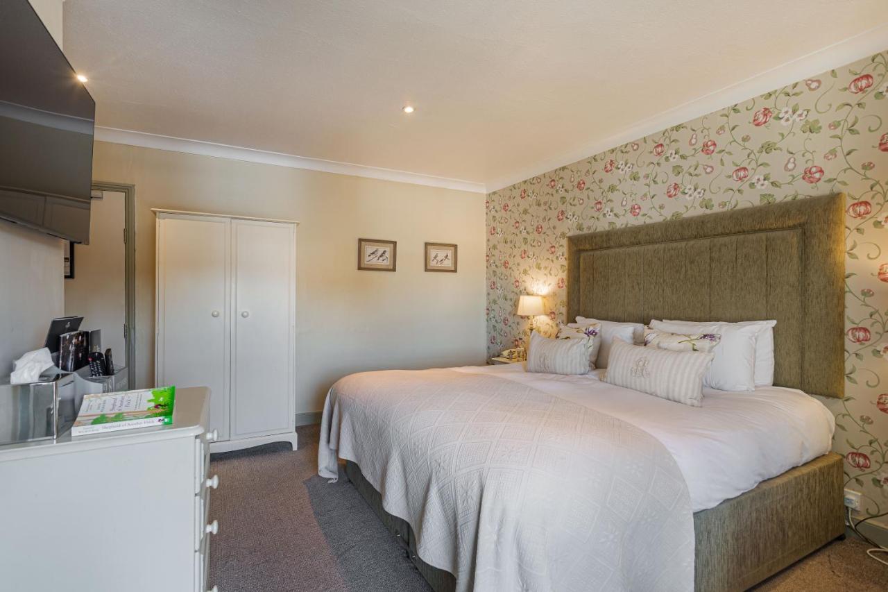 The Feathers Hotel, Helmsley, North Yorkshire Bagian luar foto