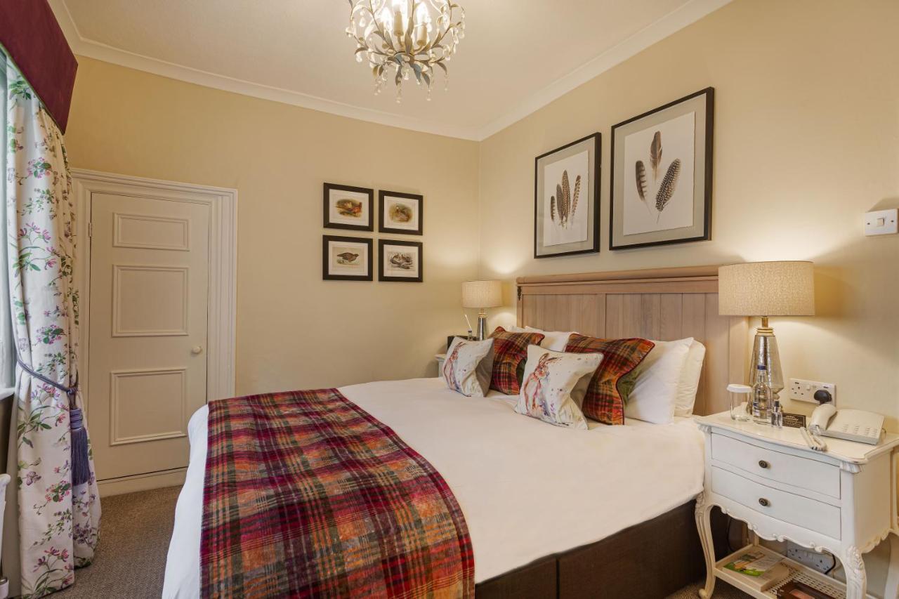 The Feathers Hotel, Helmsley, North Yorkshire Bagian luar foto