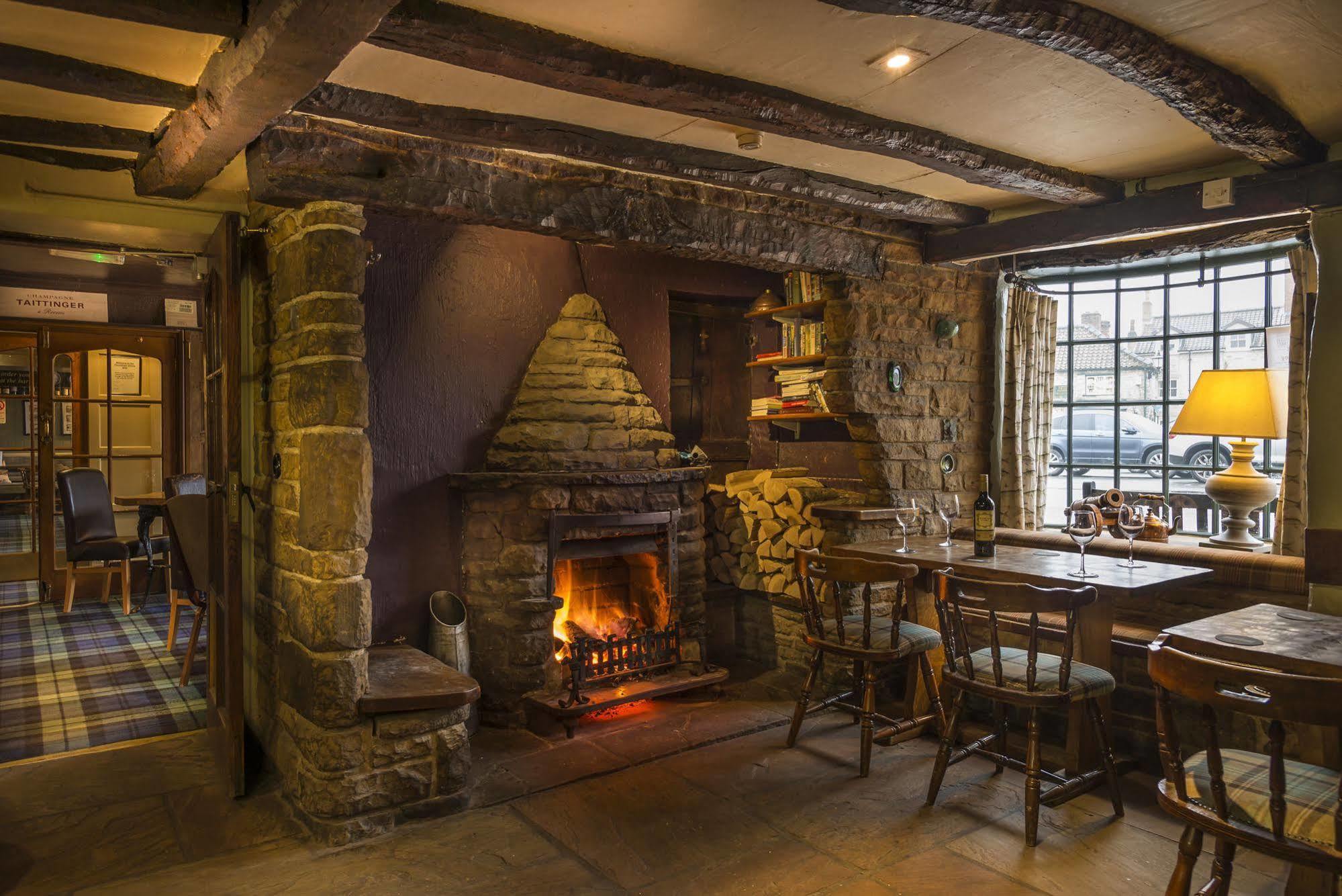 The Feathers Hotel, Helmsley, North Yorkshire Bagian luar foto