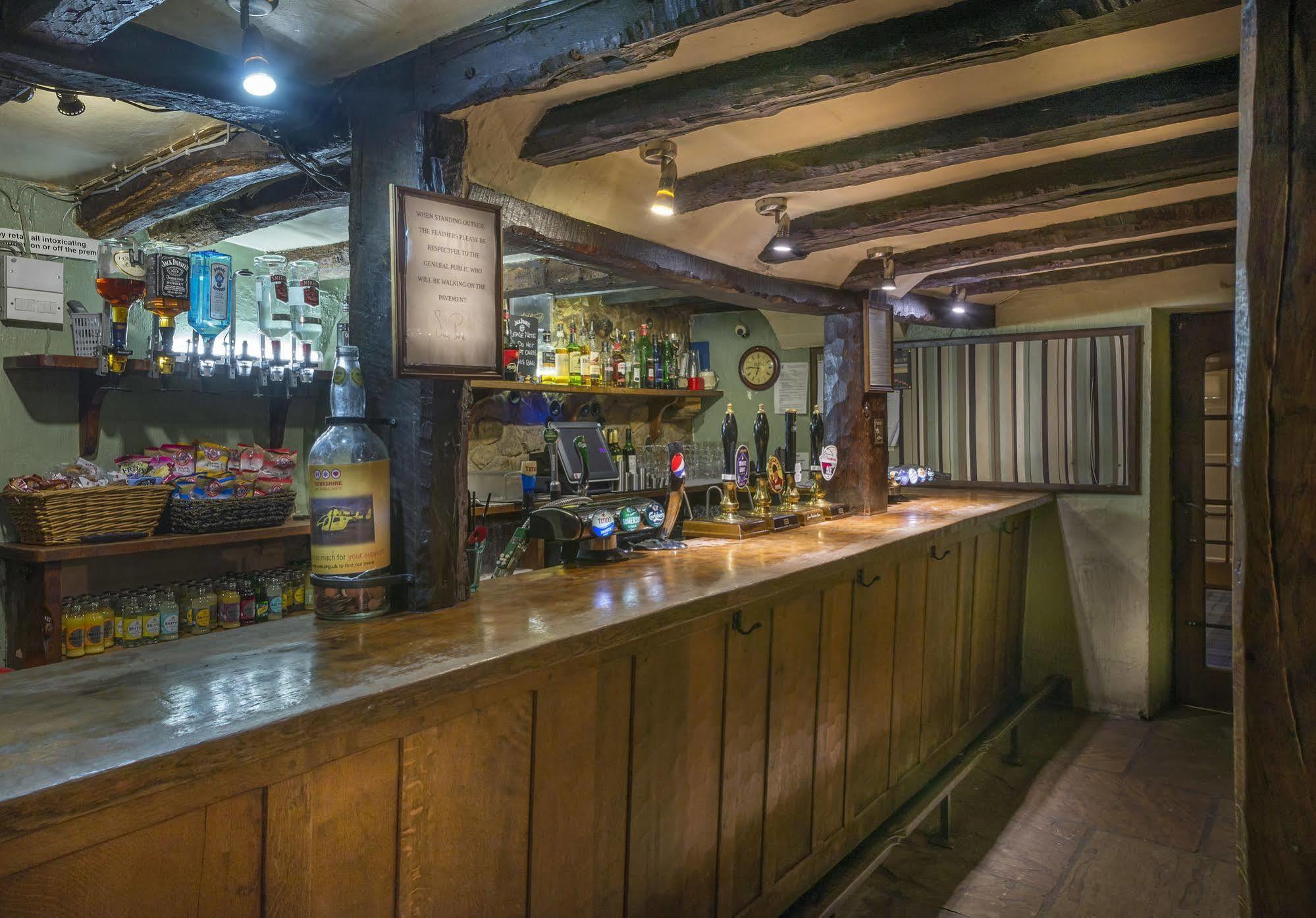 The Feathers Hotel, Helmsley, North Yorkshire Bagian luar foto