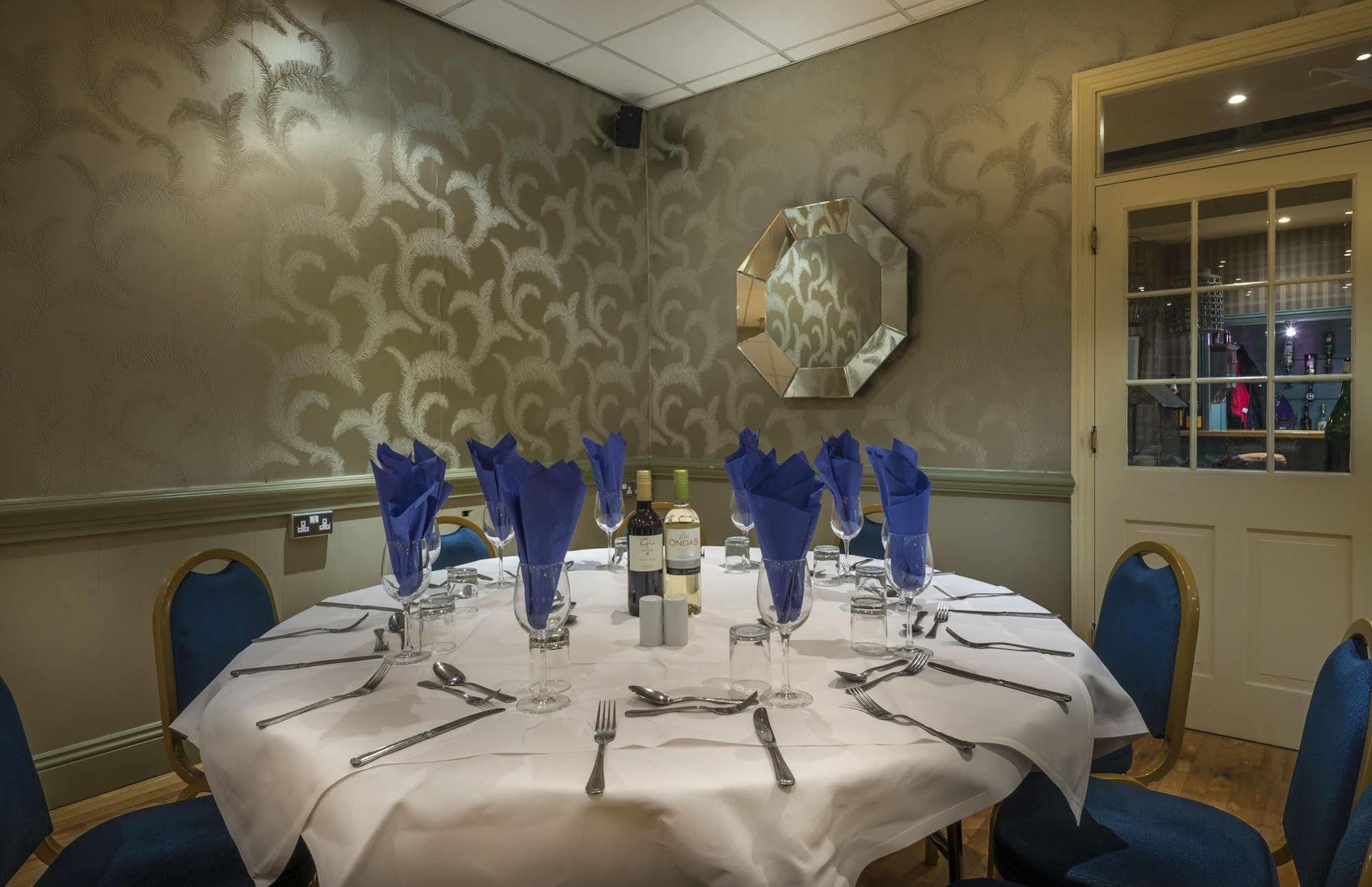 The Feathers Hotel, Helmsley, North Yorkshire Bagian luar foto